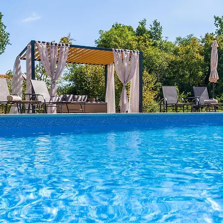 Villa Le Tia By Istrialux Jursici